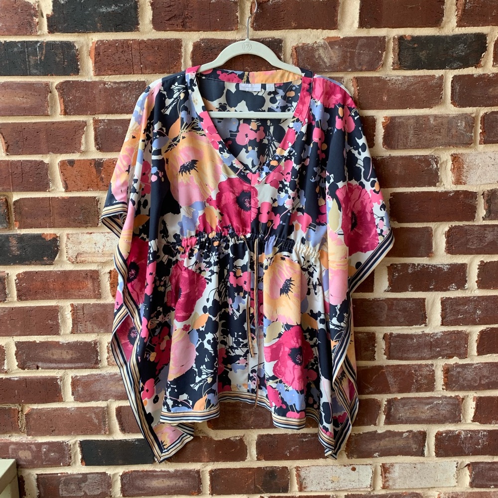 New York and Company Small Summer Batwing Top.